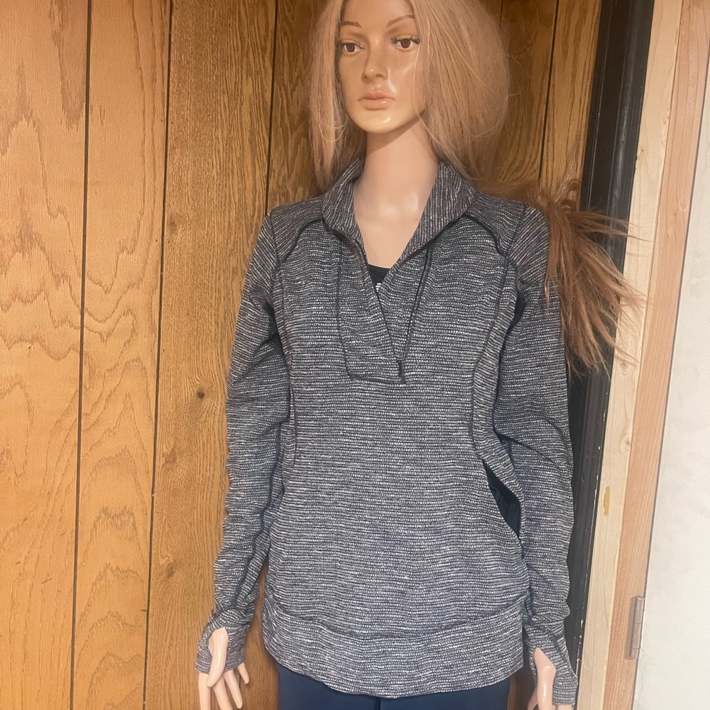Lululemon" Think Fast Pullover - Picture 8 of 16